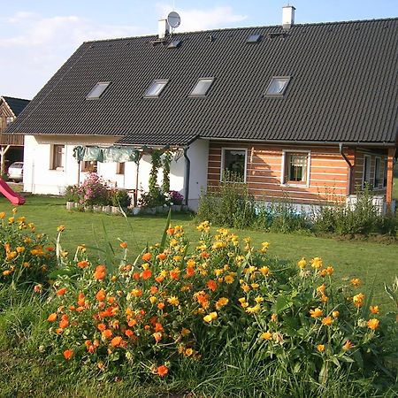 Apartman V Chaloupce Na Vrsku Bernsdorf Exterior photo