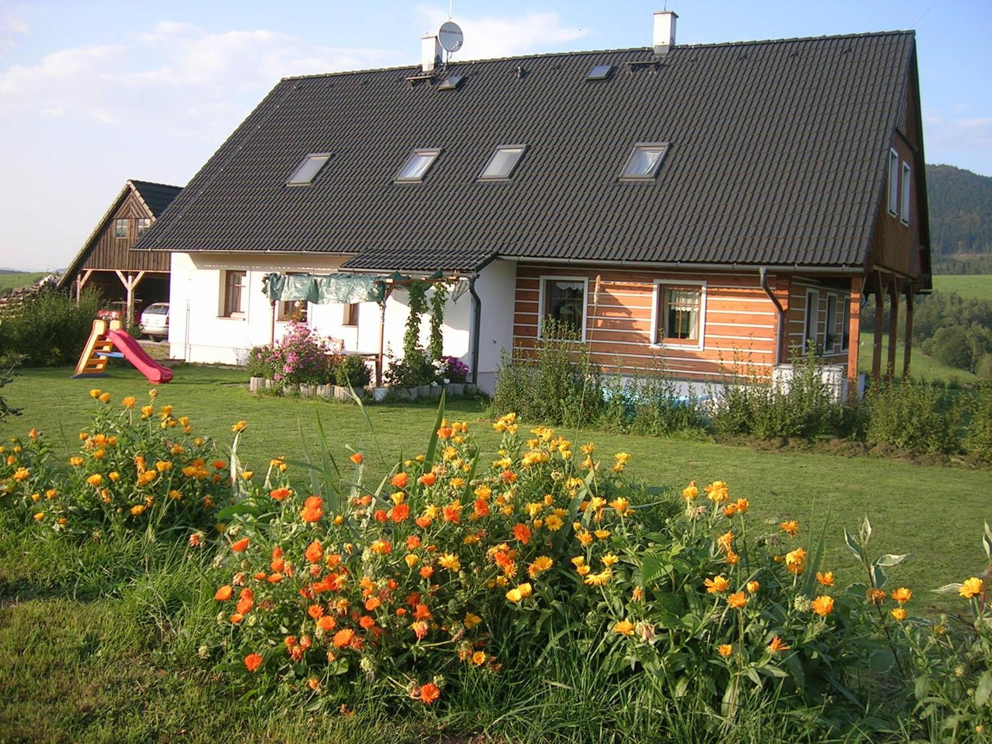 Apartman V Chaloupce Na Vrsku Bernsdorf Exterior photo