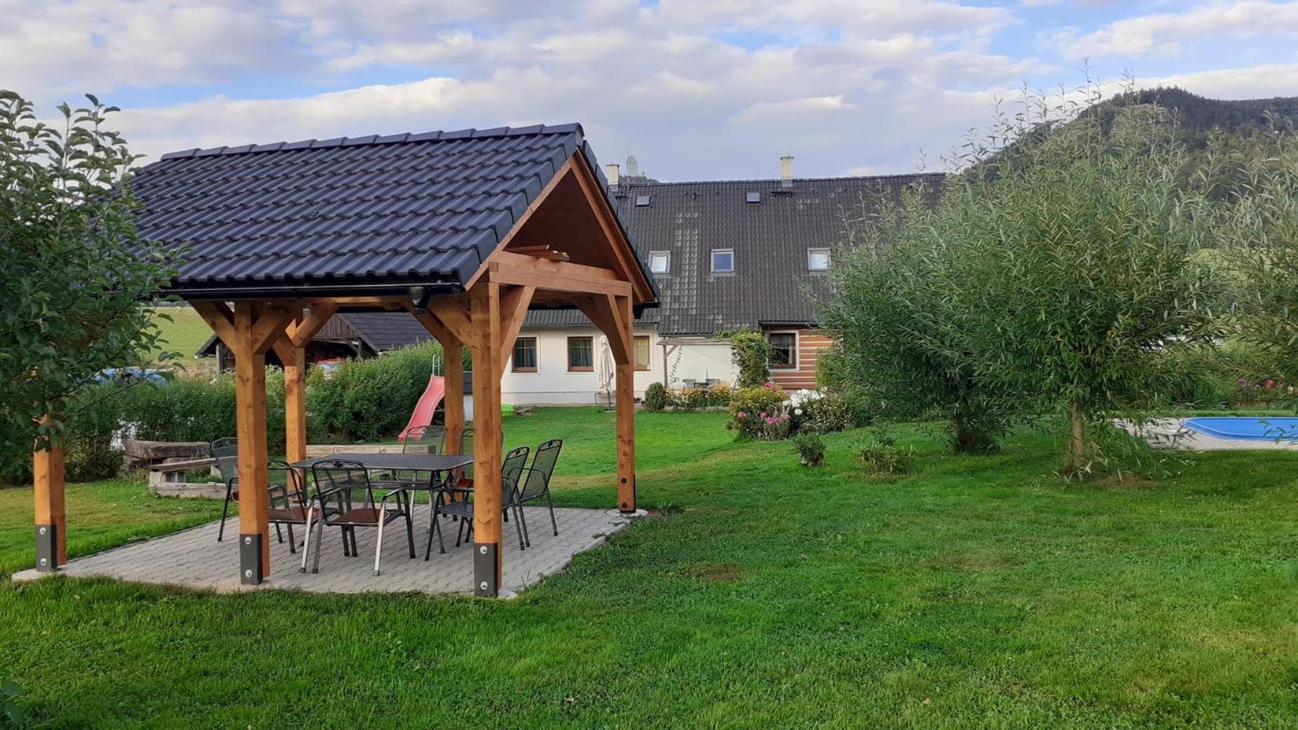 Apartman V Chaloupce Na Vrsku Bernsdorf Exterior photo